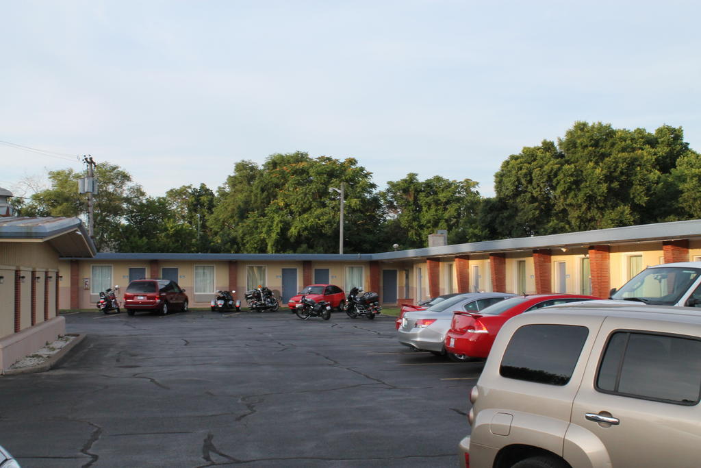 American Motor Inn - Rock Island Zewnętrze zdjęcie